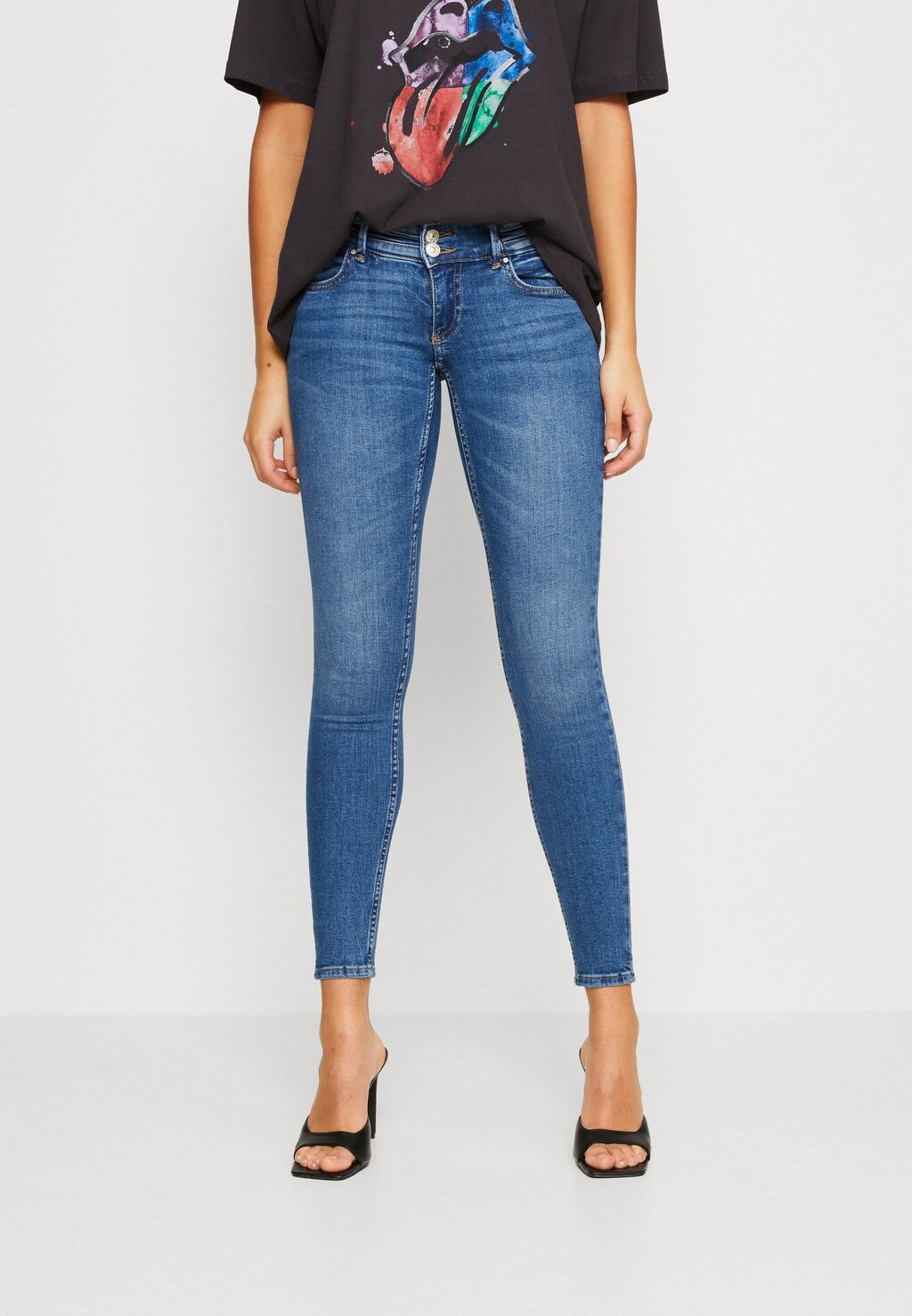 

Джинсы Skinny Fit ONLY 0