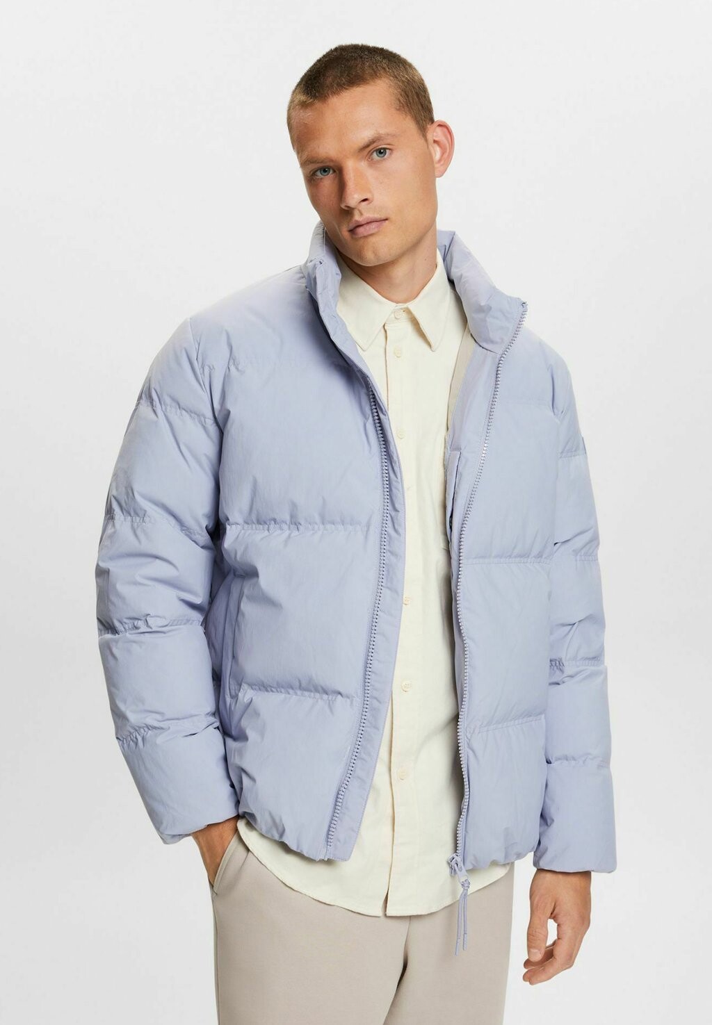 

Куртка Esprit, цвет light blue lavender