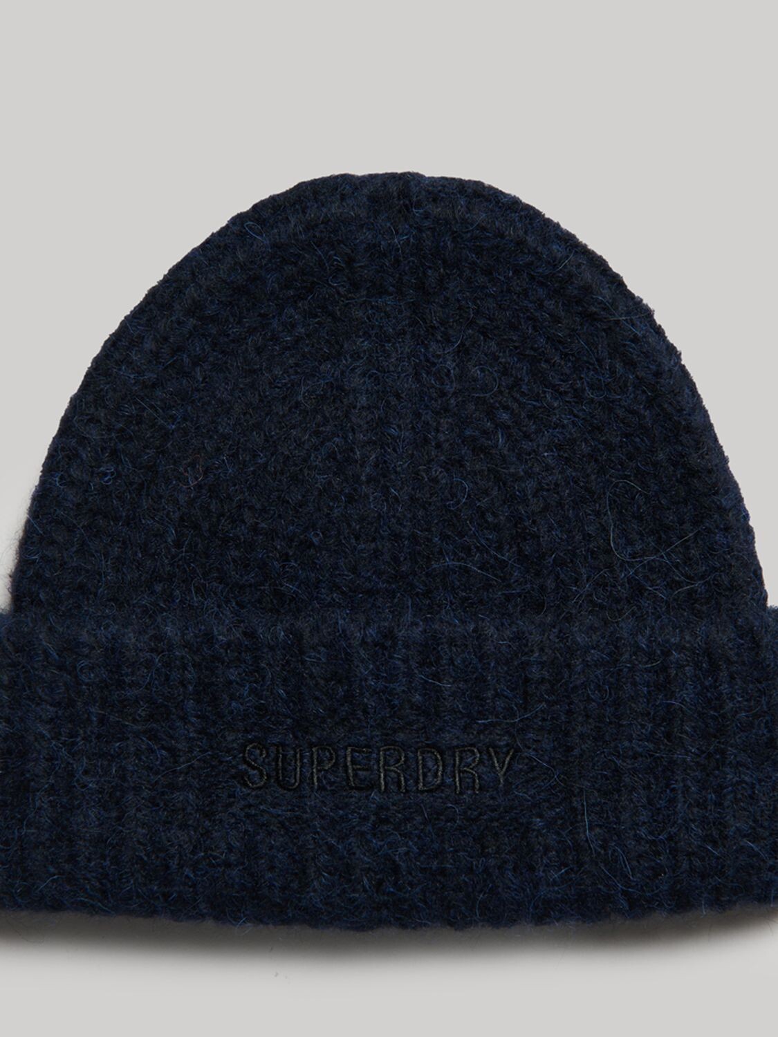

Базовая шапка в рубчик Superdry, темно-синий