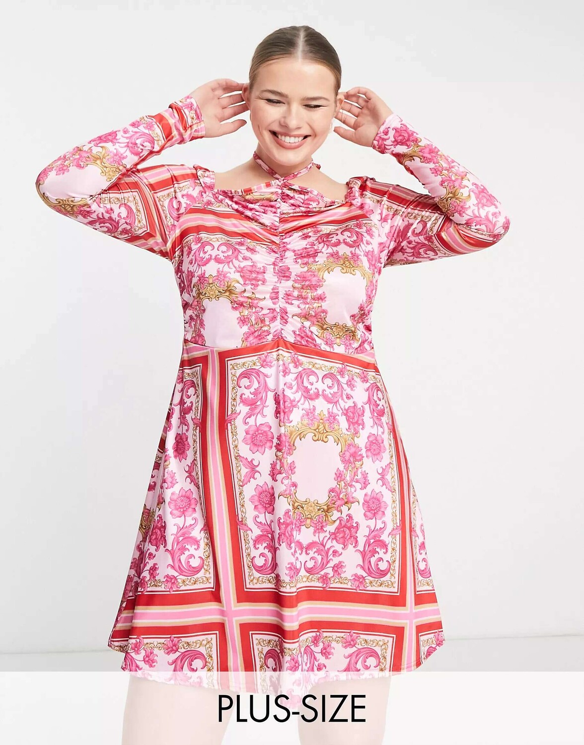 

Розовое приталенное платье In The Style x Liberty с воротником-халтер и пышными рукавами, Розовый