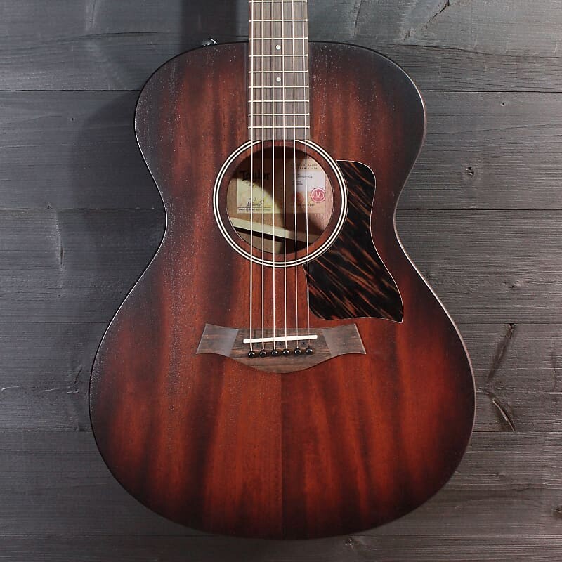 

Акустическая гитара Taylor AD22e Mahogany Grand Concert Rustic Open Pour Finish