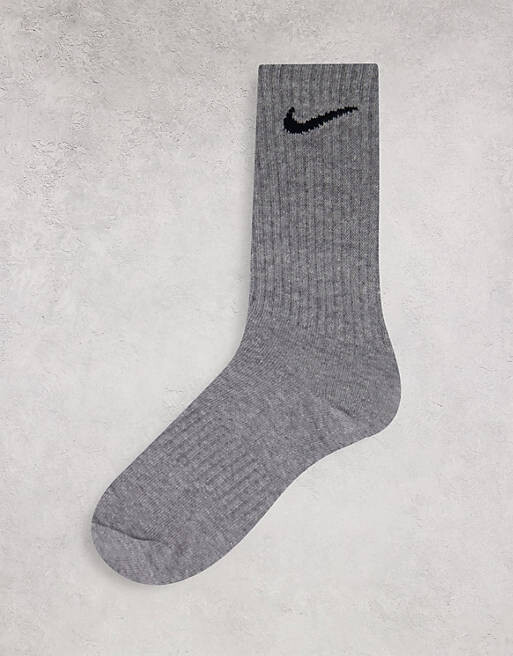 

Набор из трех разноцветных носков унисекс унисекс Nike Training