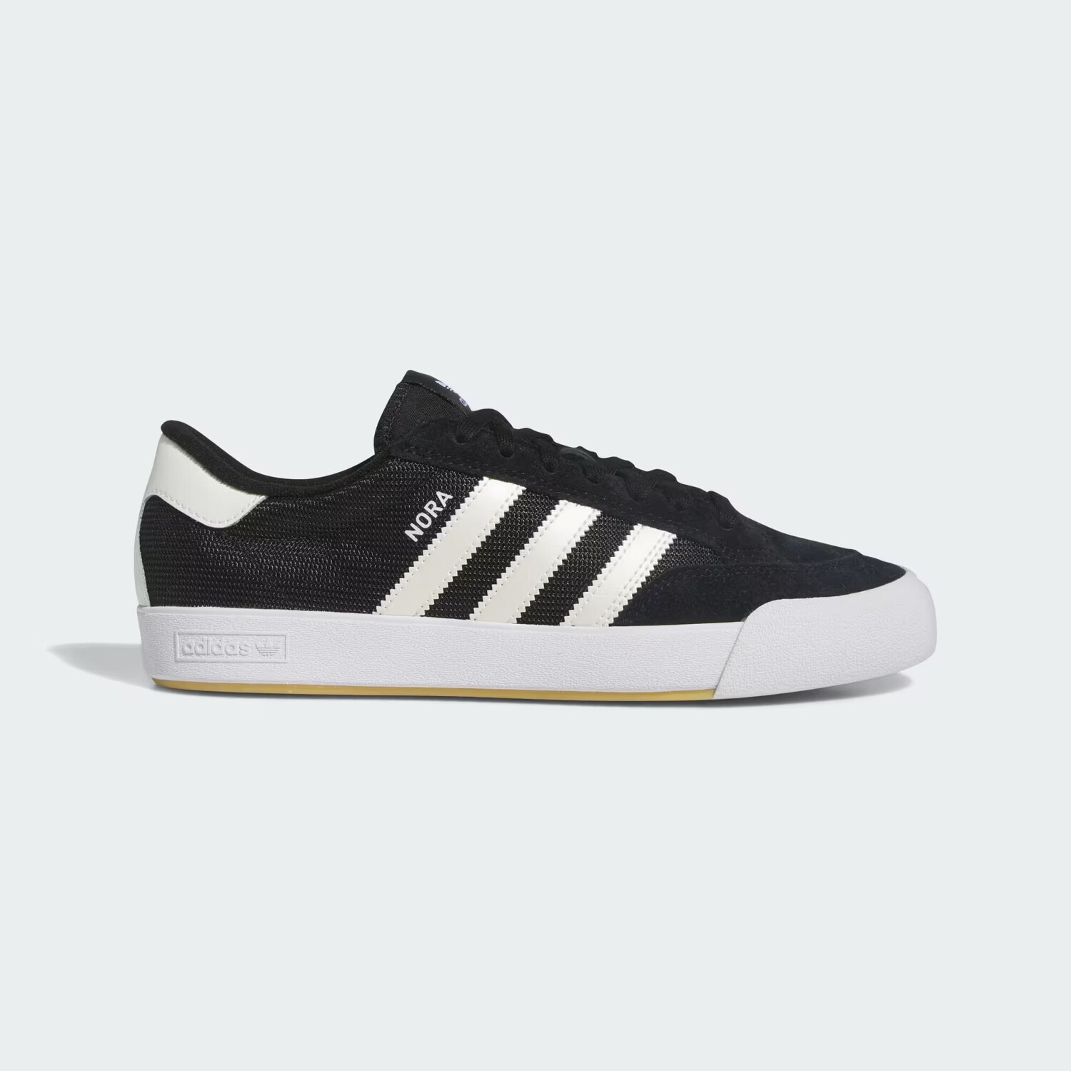 

Кроссовки Нора Adidas, цвет Core Black/Zero Metalic/Spark