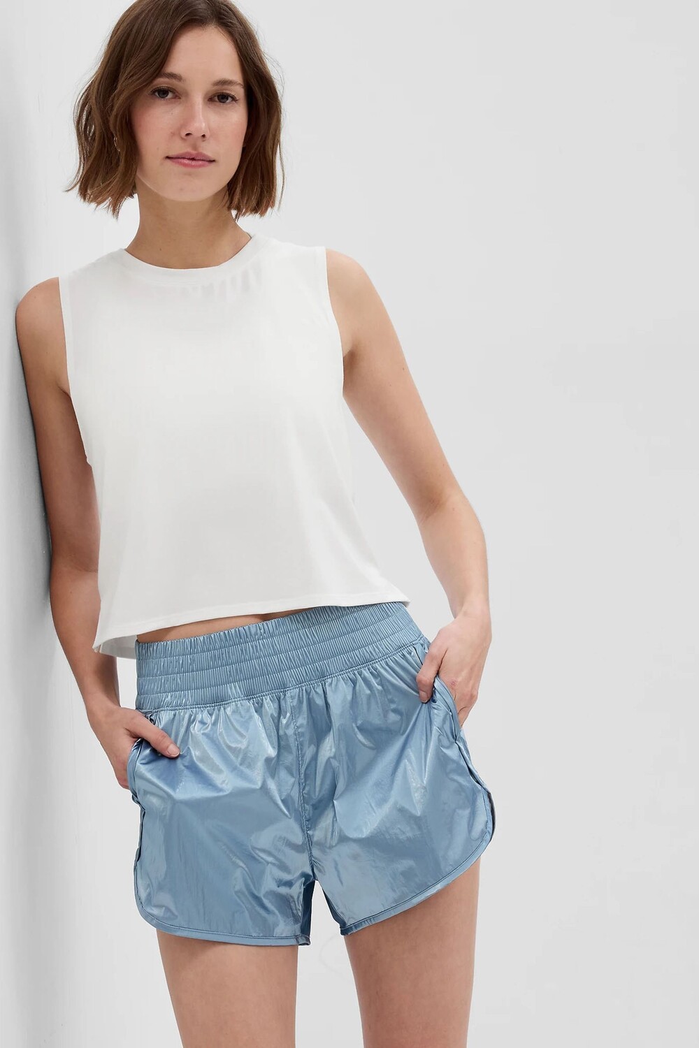 

Укороченный топ Fit Breathe из переработанной ткани Gap, белый