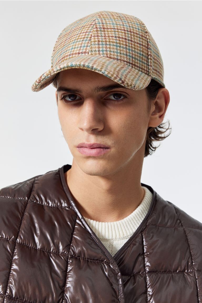 

Шапка из смесовой шерсти H&M