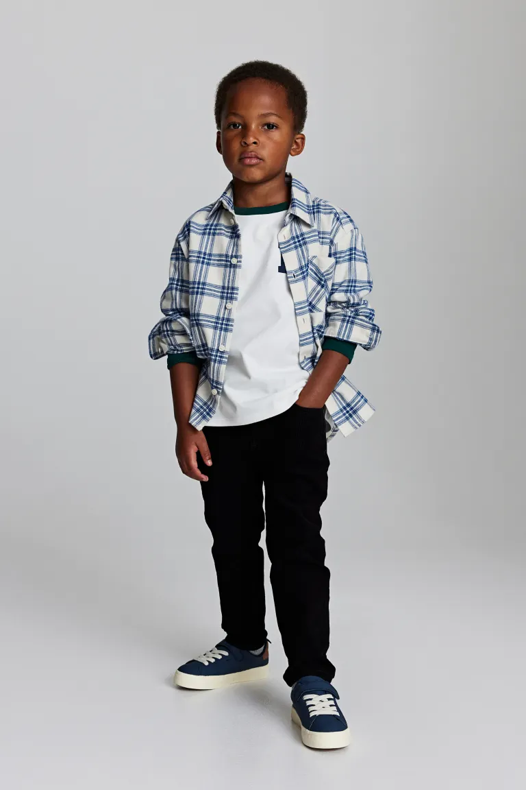 

Вельветовые брюки slim fit H&M, черный