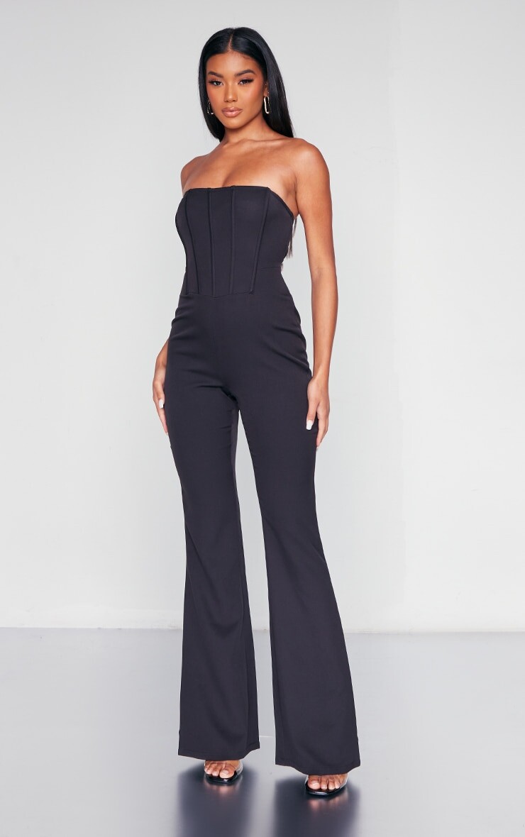 

PrettyLittleThing Черный расклешенный комбинезон-бандо с корсетом
