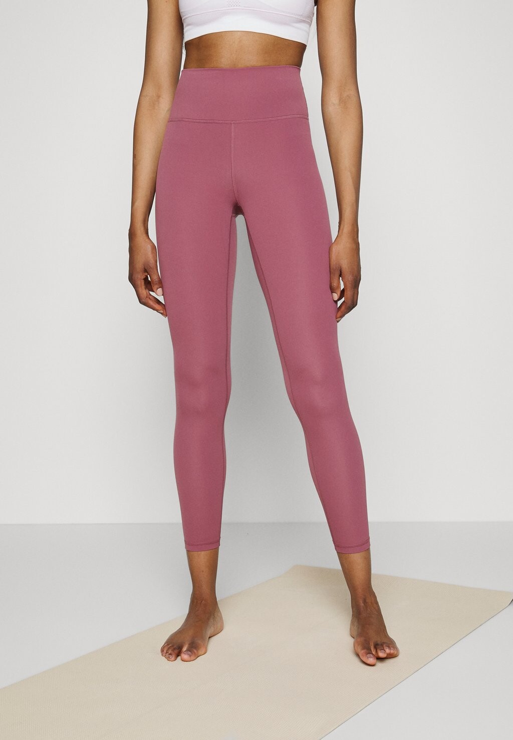 

Тайтсы Athleta, светло-розовый