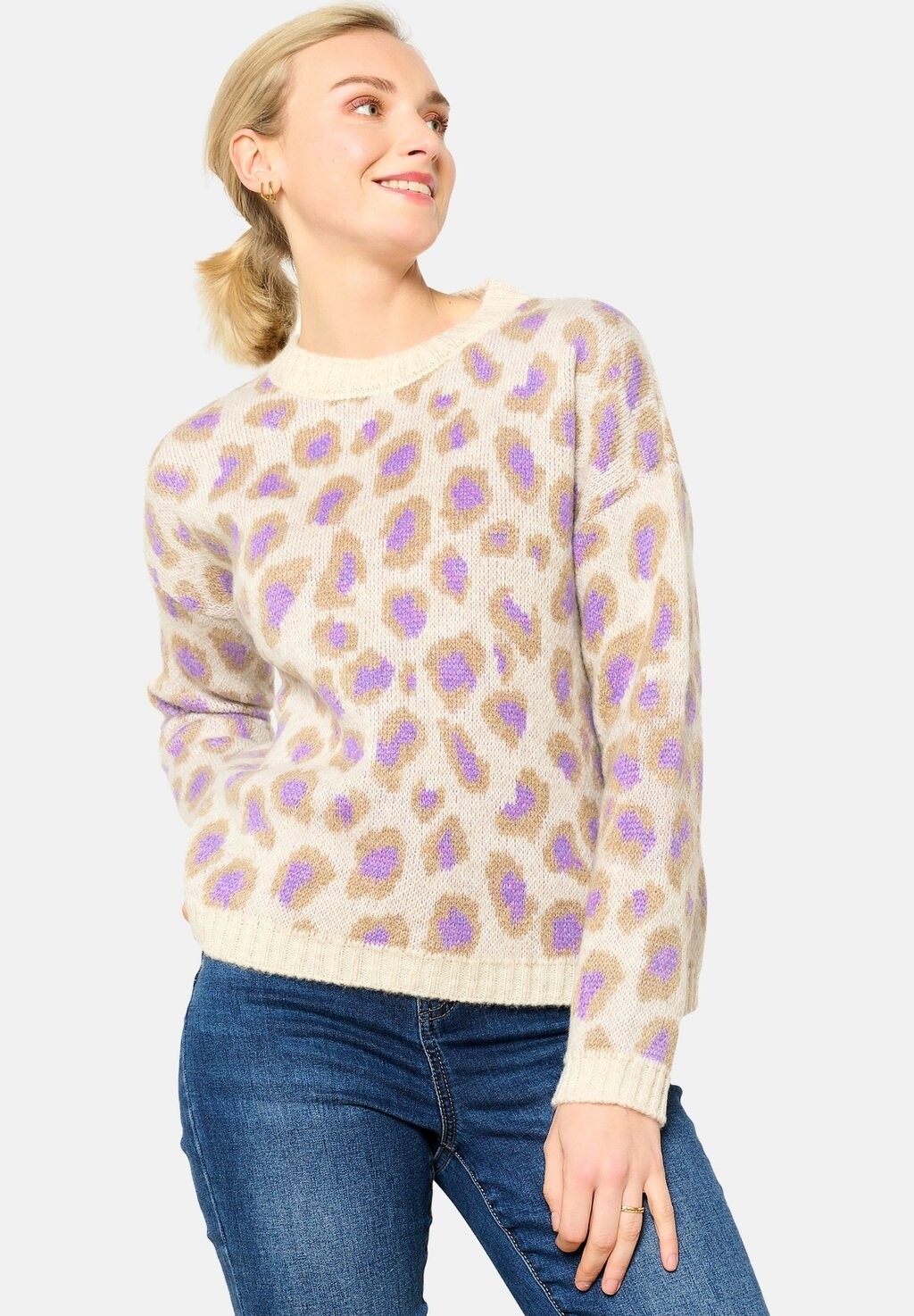 

Вязаный свитер WITH LEOPARD PRINT LolaLiza, цвет lilac bright