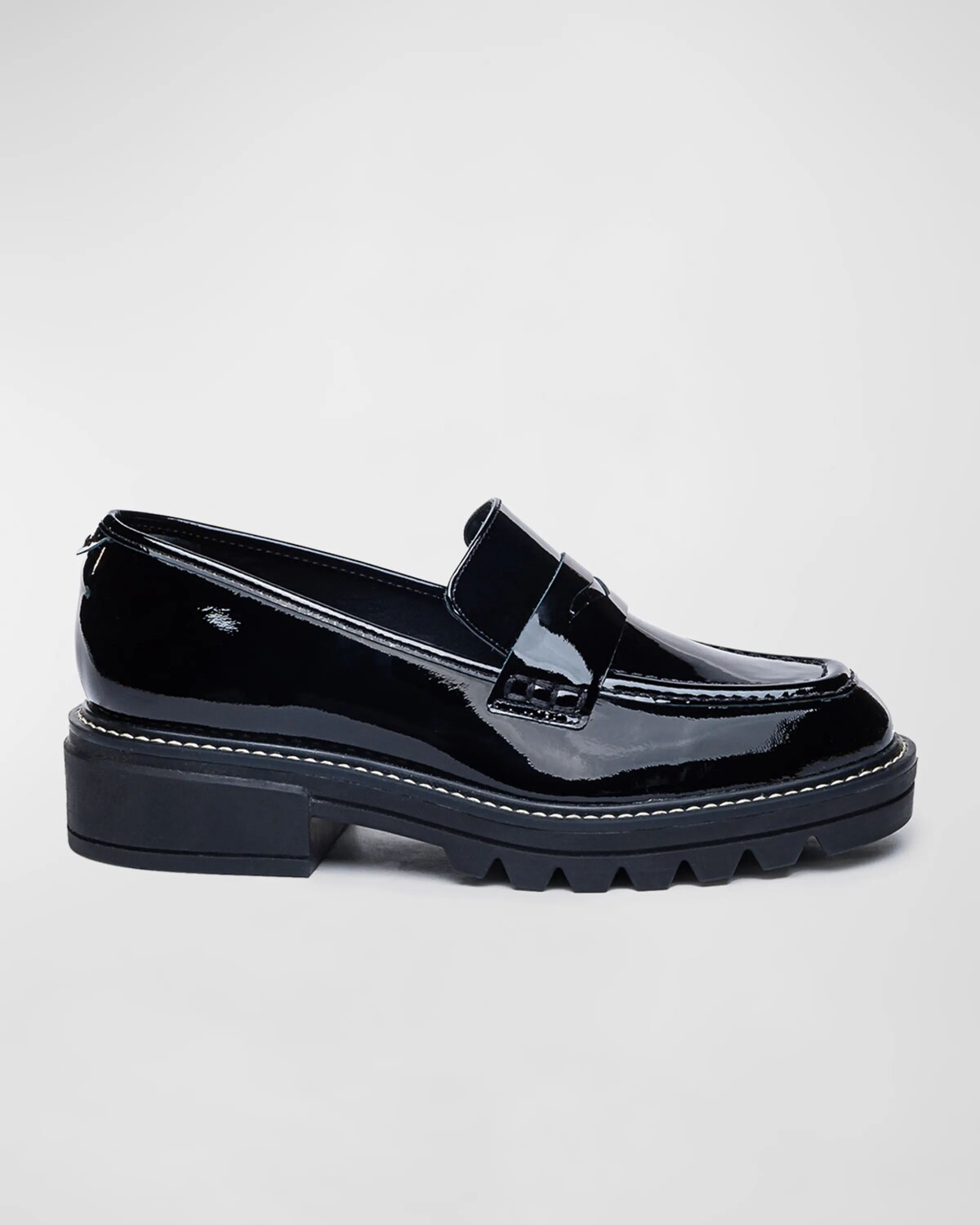 

Пенни-лоферы Chandler из лакированной кожи Bernardo, цвет Black Patent