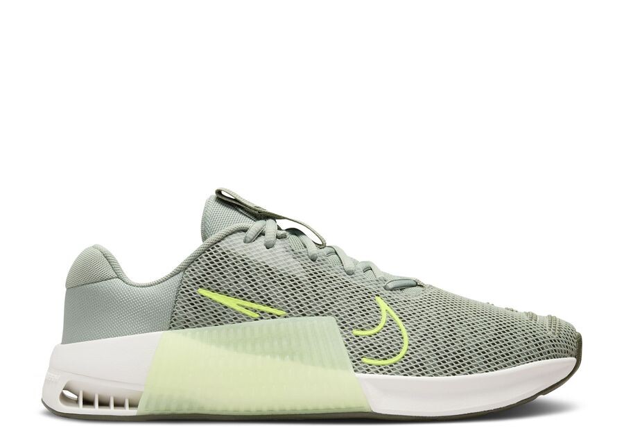 

Кроссовки Nike Wmns Metcon 9 Premium 'Barely Volt Cargo Khaki', серый