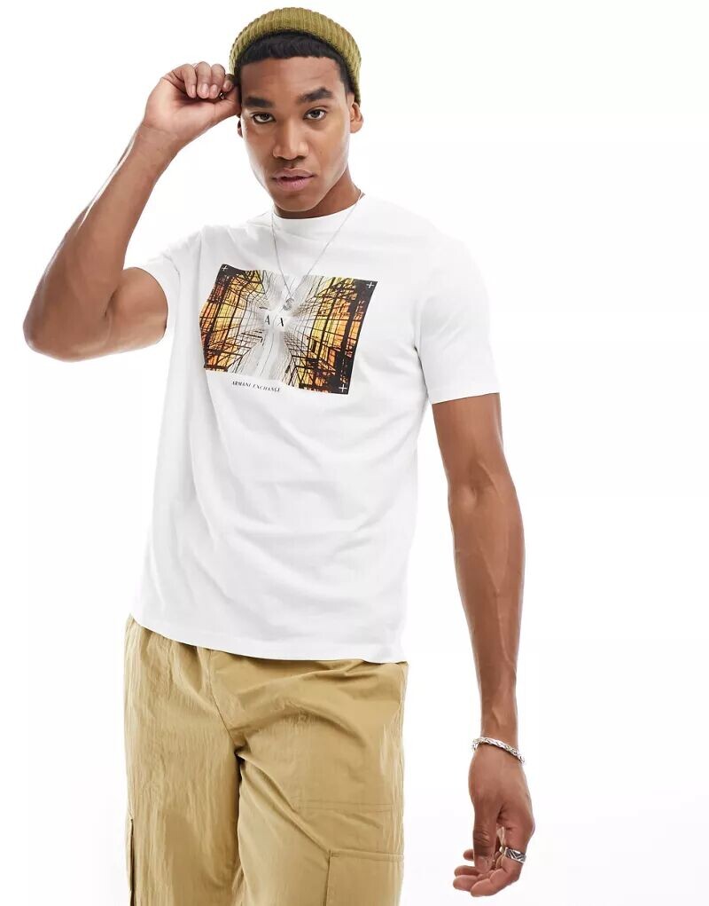 

Белая футболка с логотипом Armani Exchange Box Photo