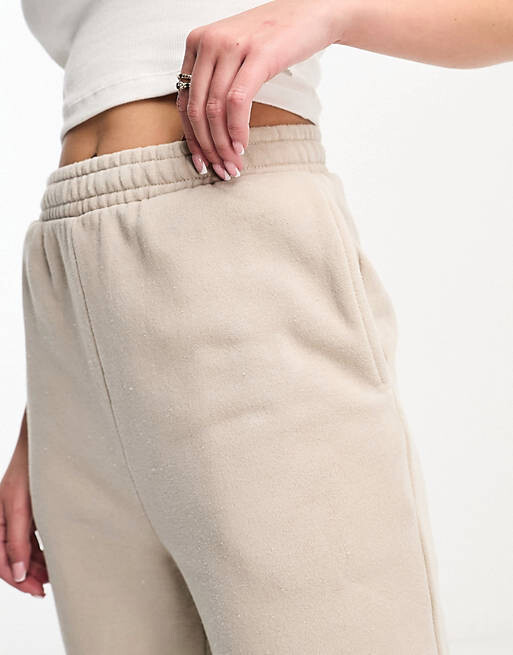 

Выстиранные джоггеры нейтрального цвета ASOS DESIGN Ultimate