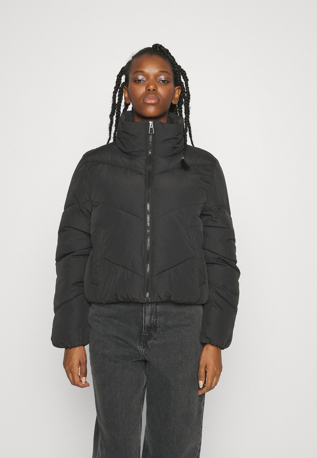 

Зимняя куртка ONLY Petite ONLMAGGI SOLID PUFFER, черный