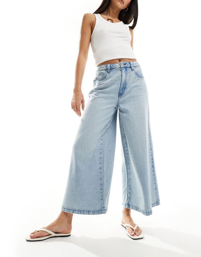 

Укороченные мягкие широкие джинсы ASOS DESIGN светло-голубого цвета