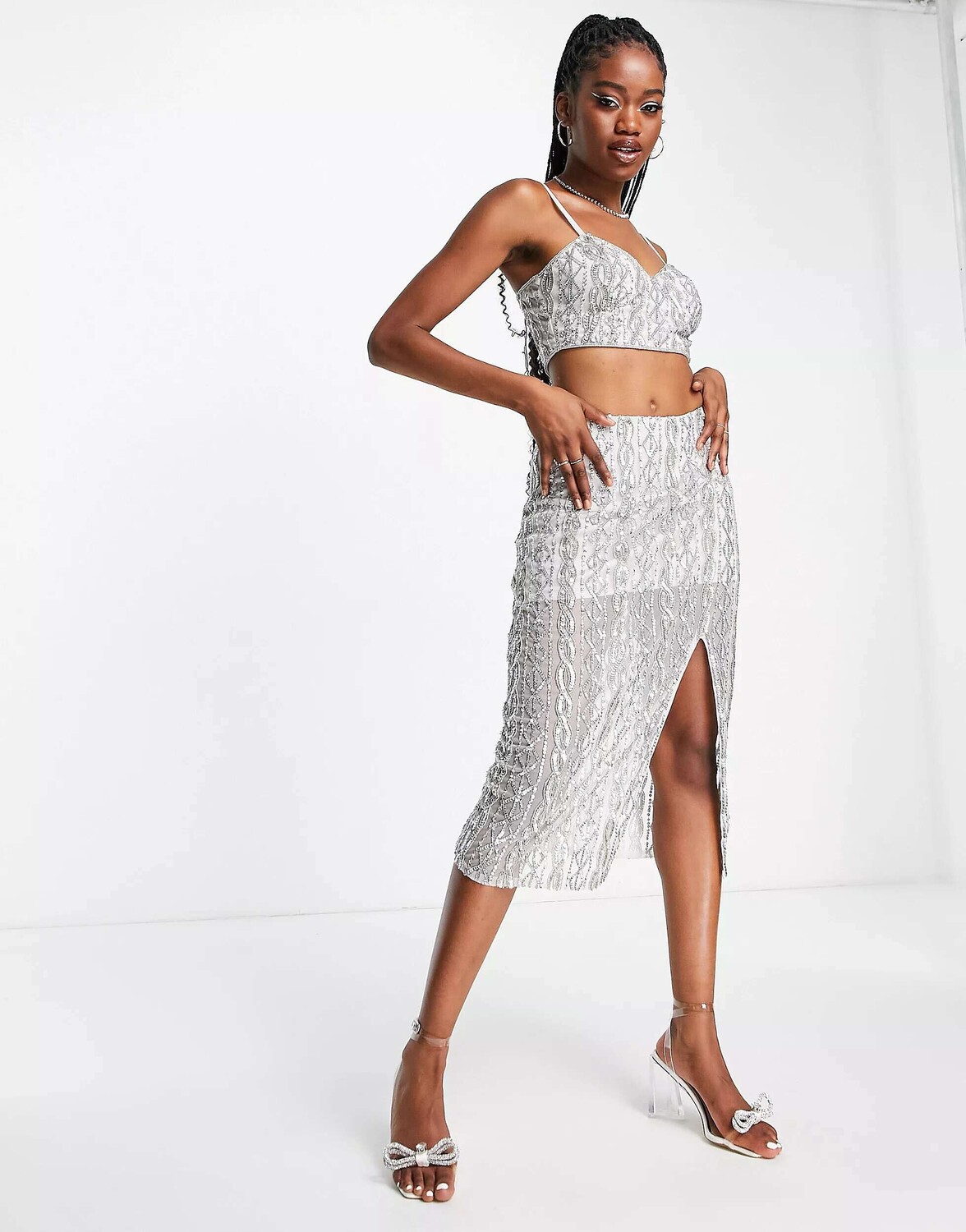 

Юбка миди Miss Selfridge Premium, украшенная веревками, серебристого цвета - SILVER