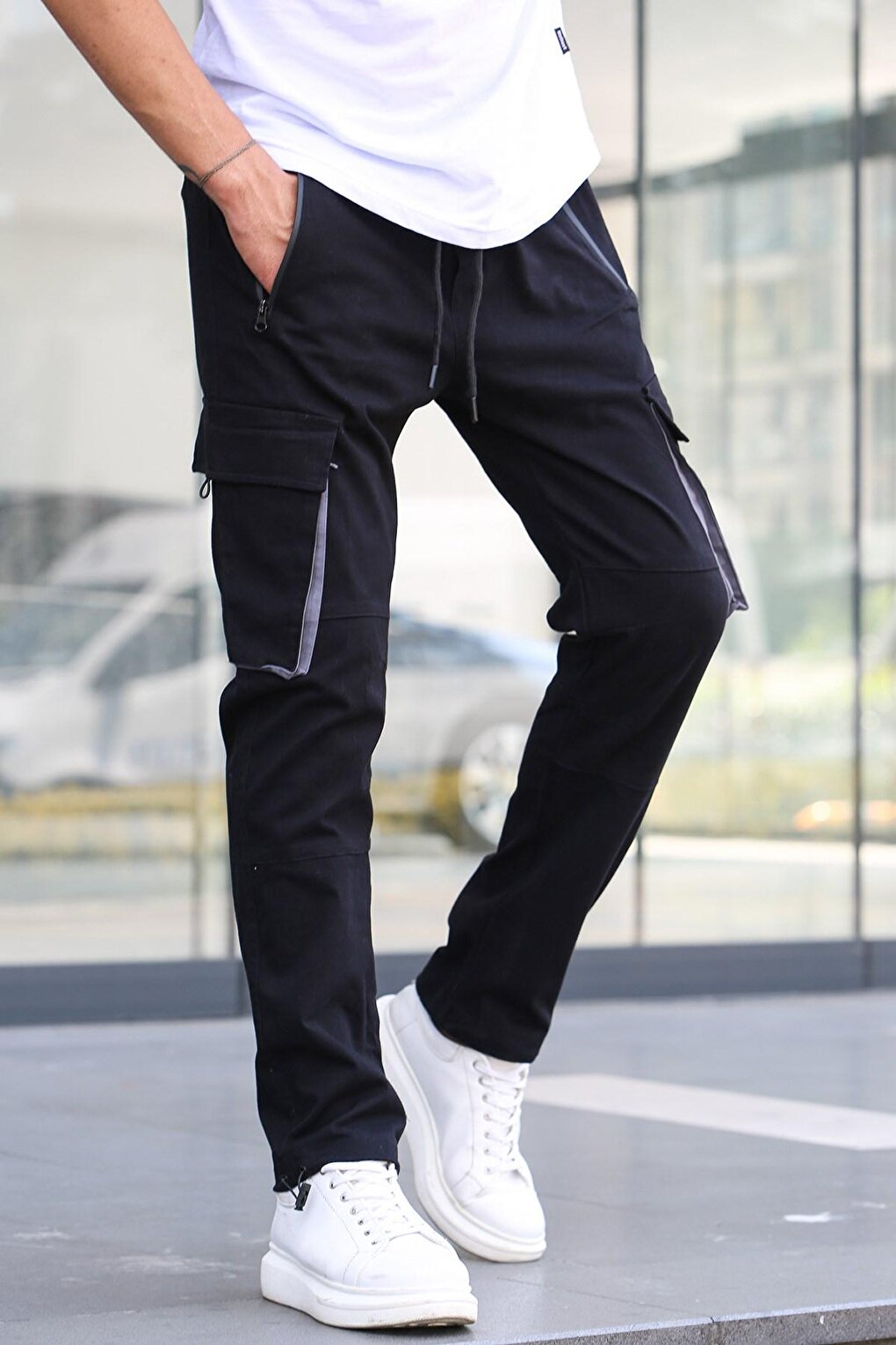 Черные брюки-карго с карманами для бега 5791 MADMEXT