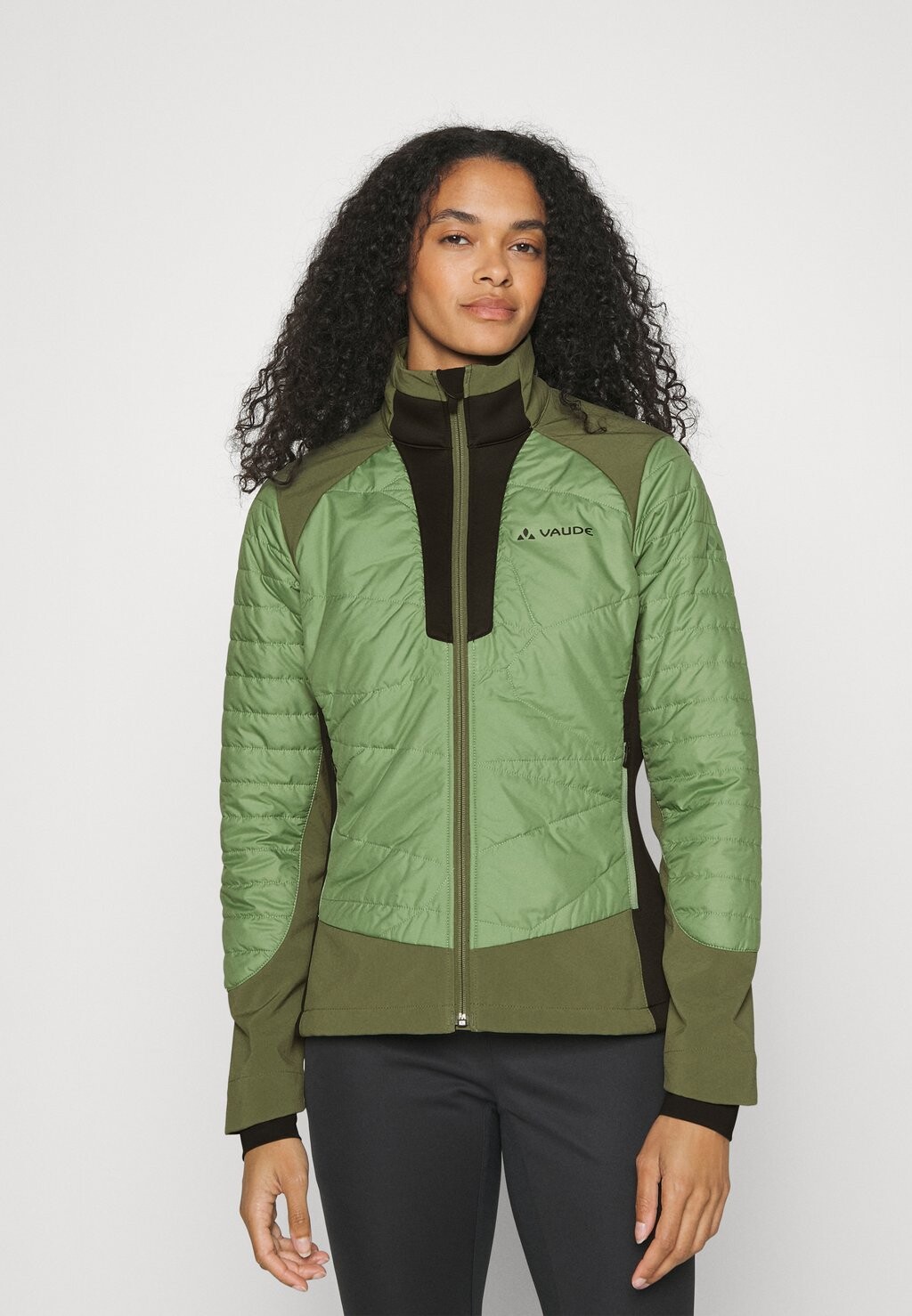 

Зимняя куртка Vaude ЖЕНСКОЕ MINAKI, цвет willow green