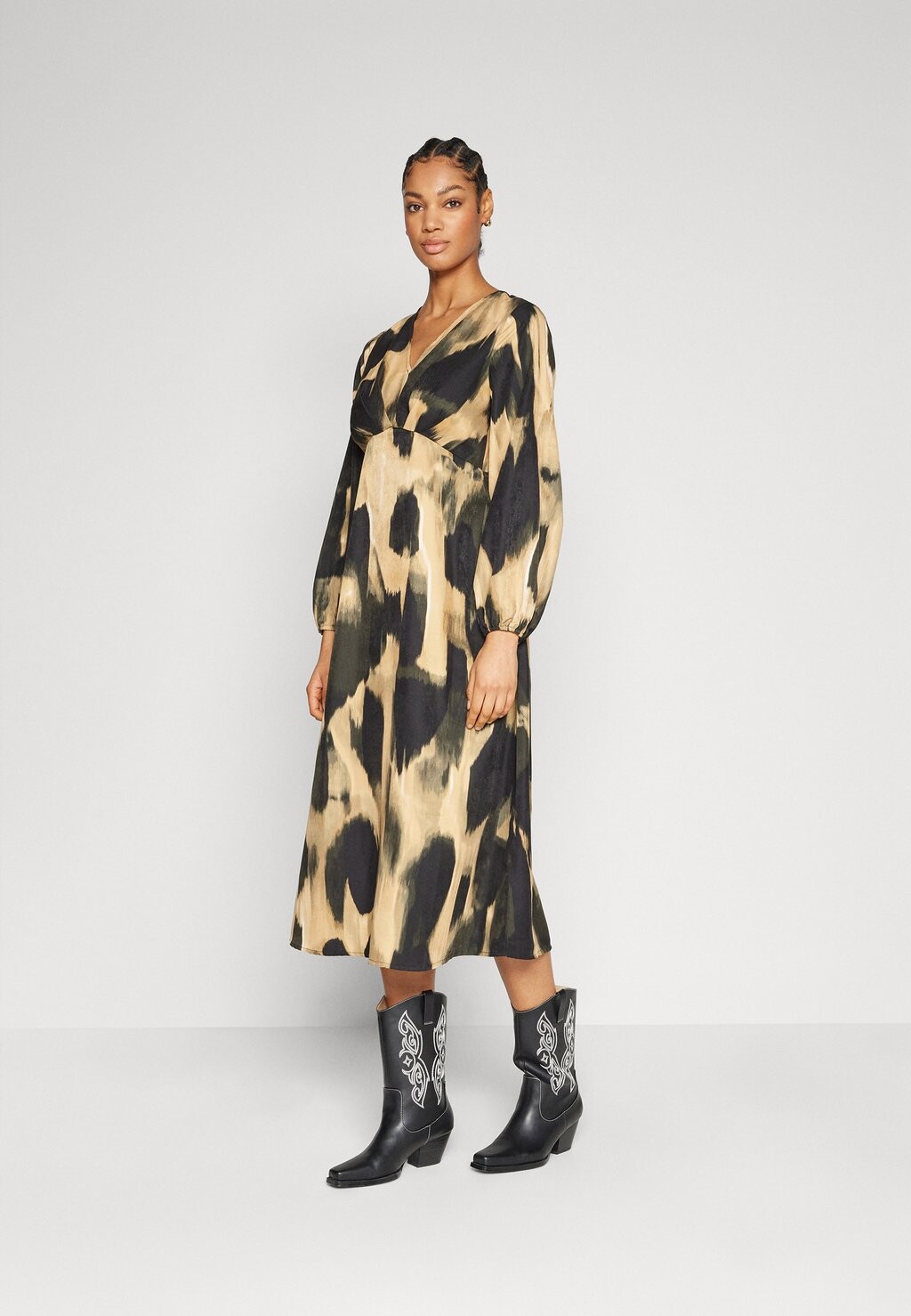 

Длинное платье Vimalli Dress VILA, цвет black/leopard