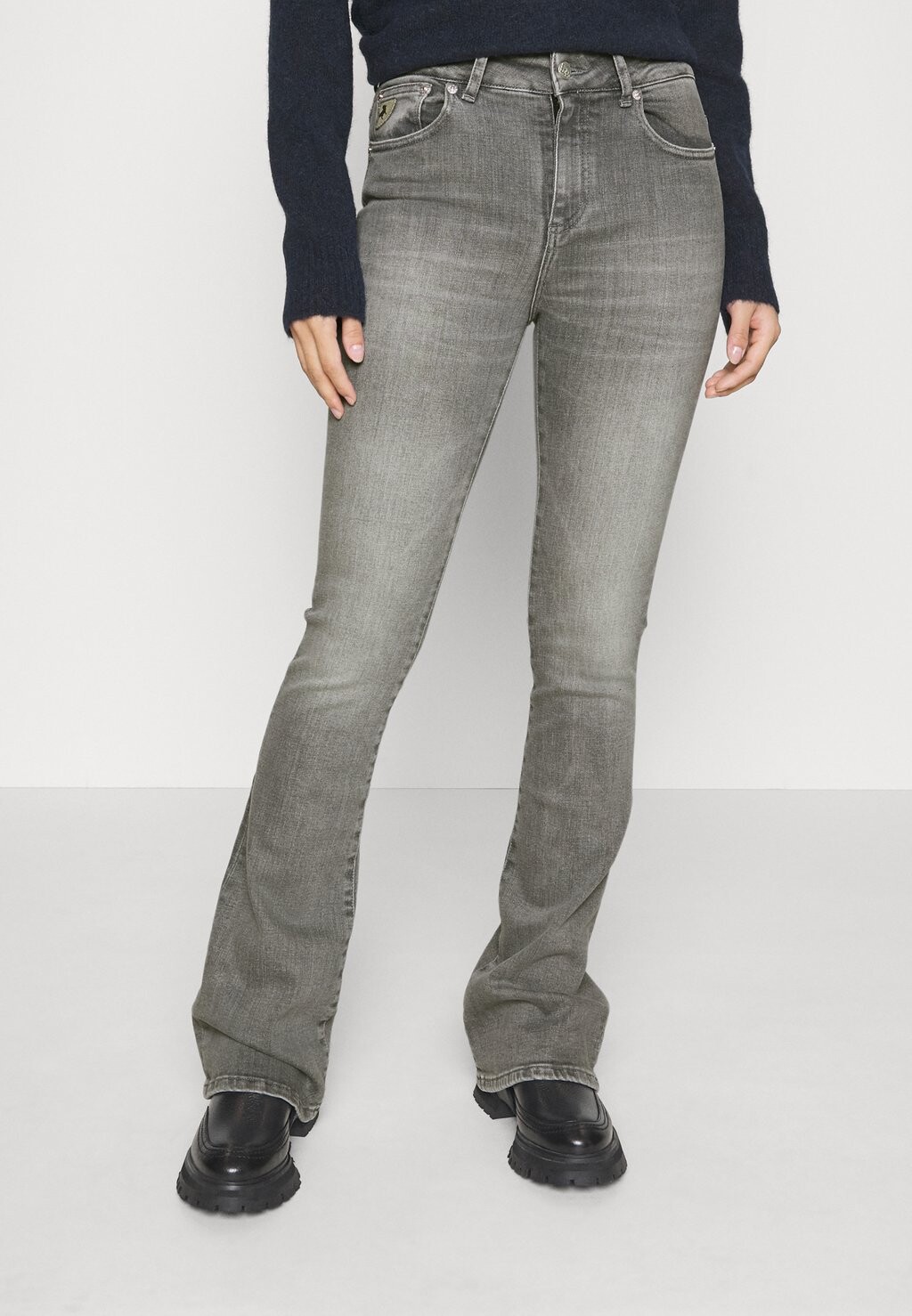 

Джинсы клеш LOIS Jeans