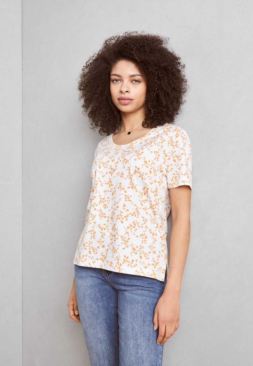 

Футболка с принтом Esprit, цвет off white