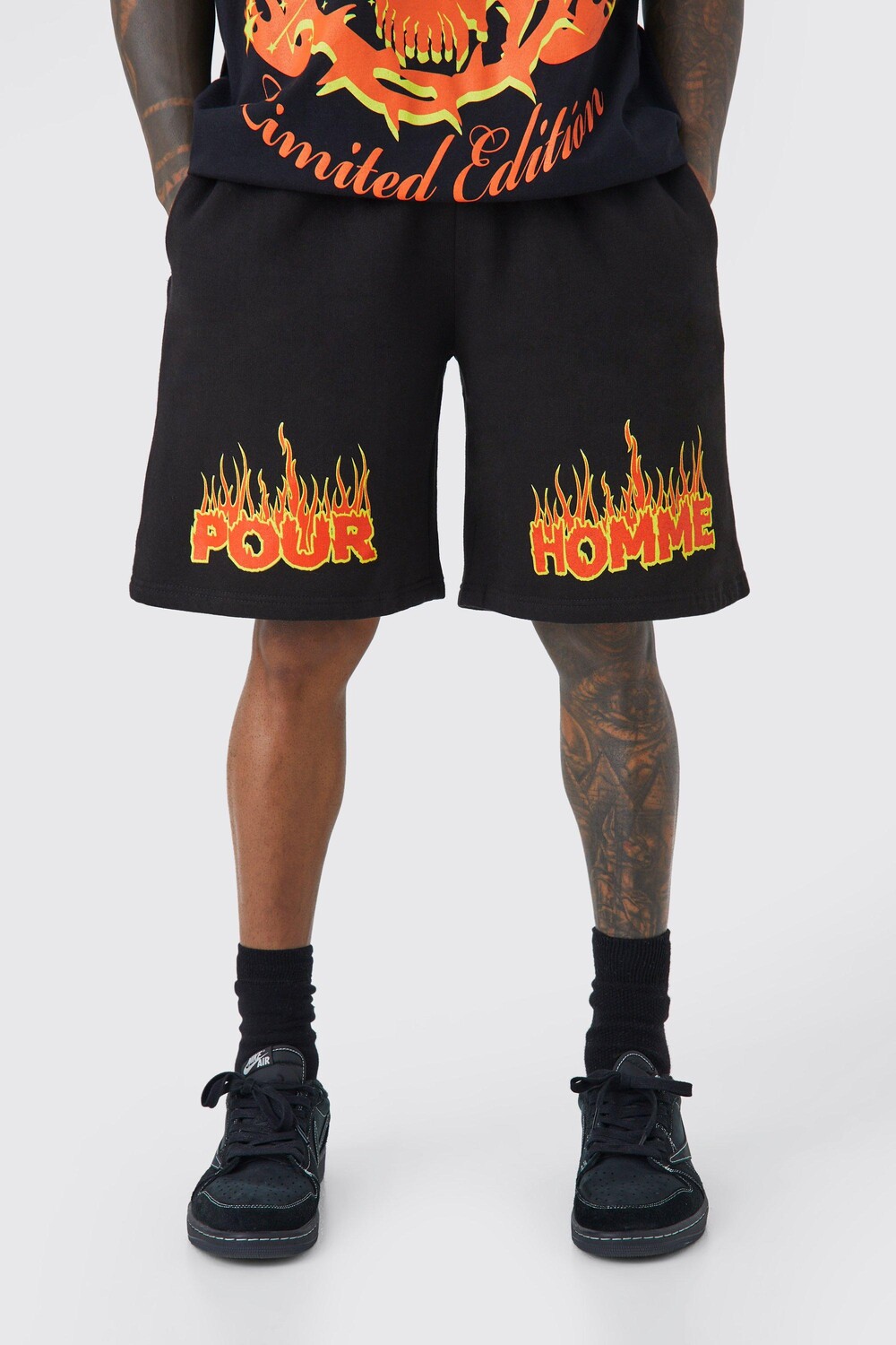 

Короткие джерси оверсайз pour homme flames Boohoo, черный
