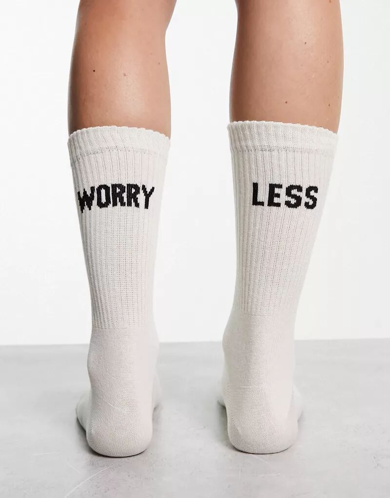 Белые носки с надписью ASOS Worry Less