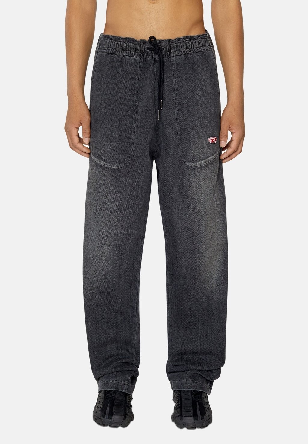 

Джинсы прямого кроя Diesel