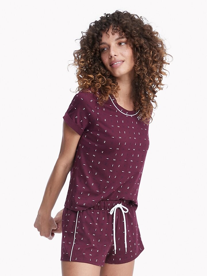 

Футболка и комплект для короткого сна Tommy Hilfiger