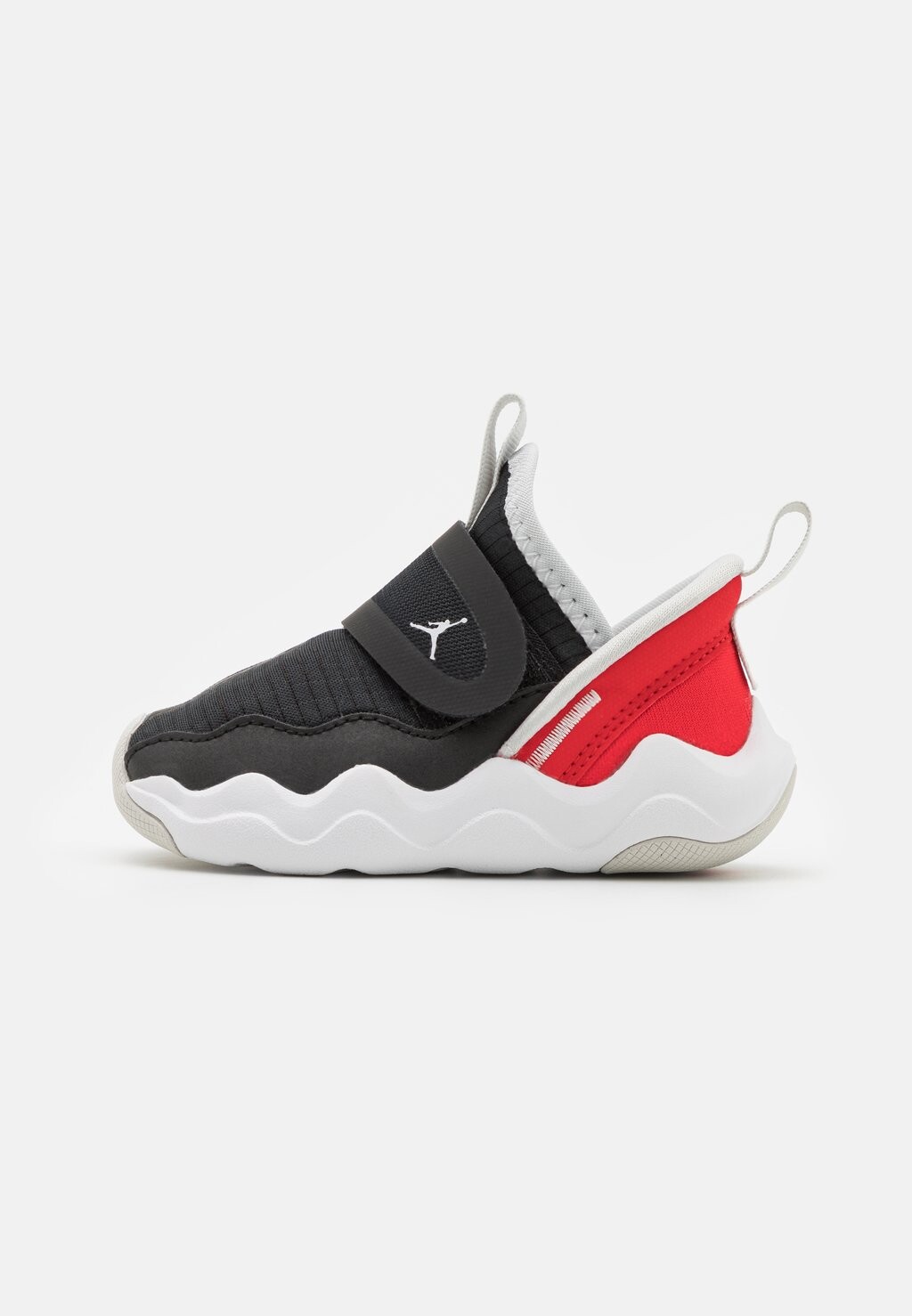 

Баскетбольные кроссовки JORDAN 23/7 UNISEX, цвет black/red/white