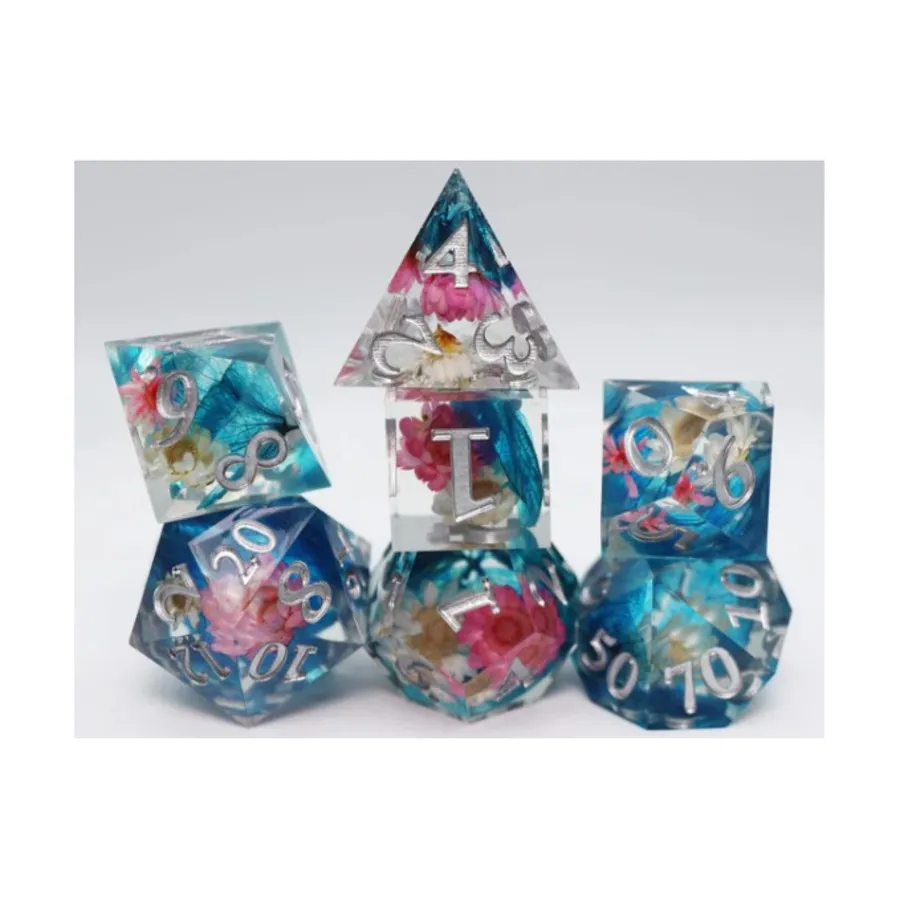 

Набор Sharp Edge Resin Poly — Букет полевых цветов с серебром (7), Dice Sets - Sharp Edge & Assorted (Foam Brain Games)