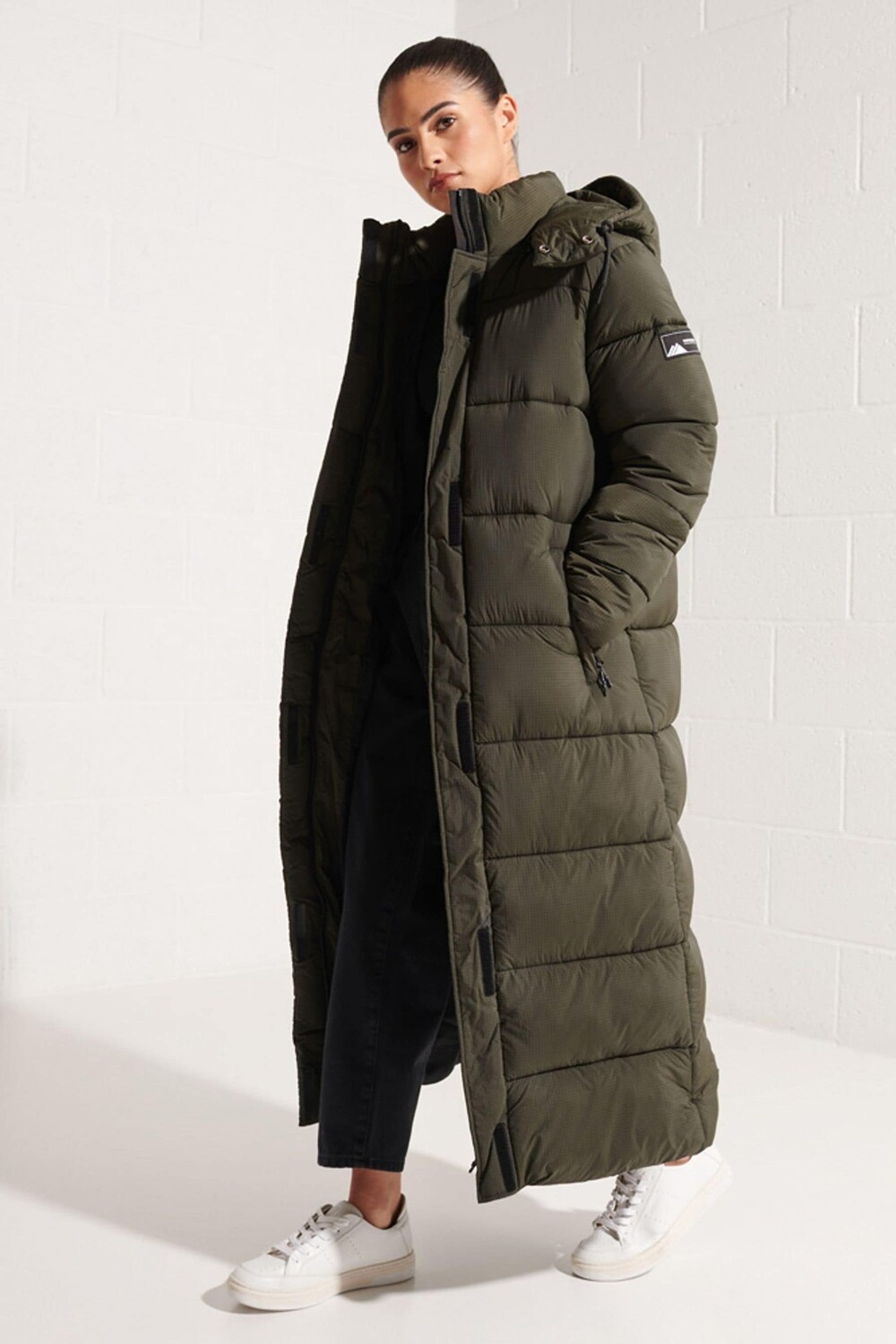 

Пуховик длинного кроя Superdry, зеленый