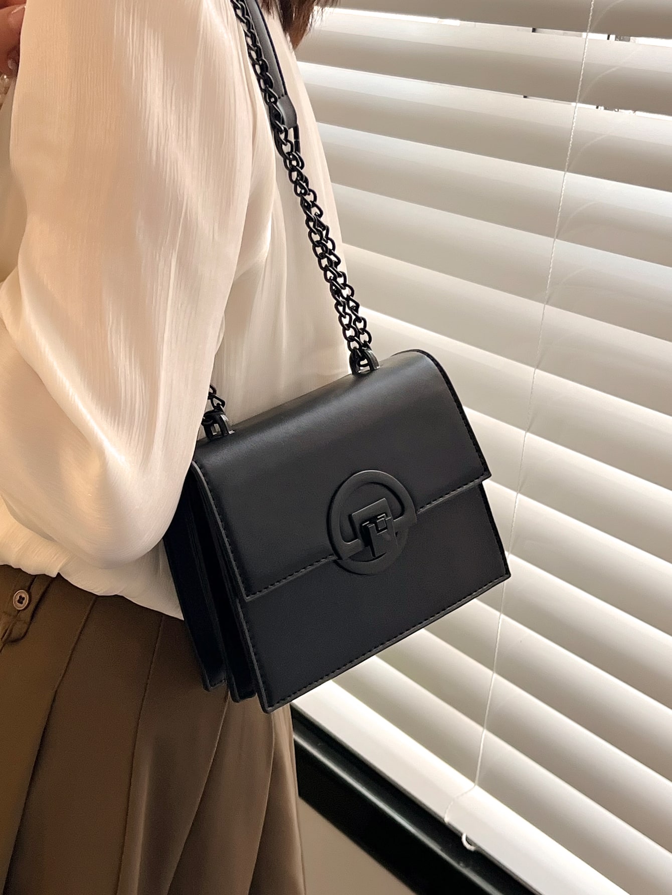 Мини-металлический декор, черный сумка кожаная женская с клапаном lmr 8101 11j