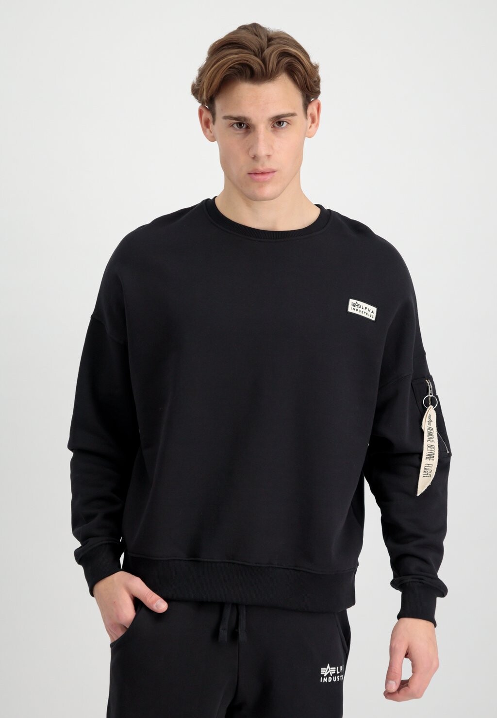 

Толстовка Alpha Industries ORGANICS, органический черный