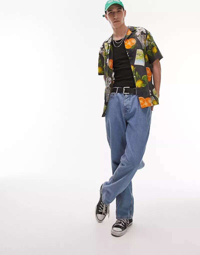 

Черная рубашка с короткими рукавами Topman свободного кроя, воротником с лацканами и итальянским фруктовым принтом