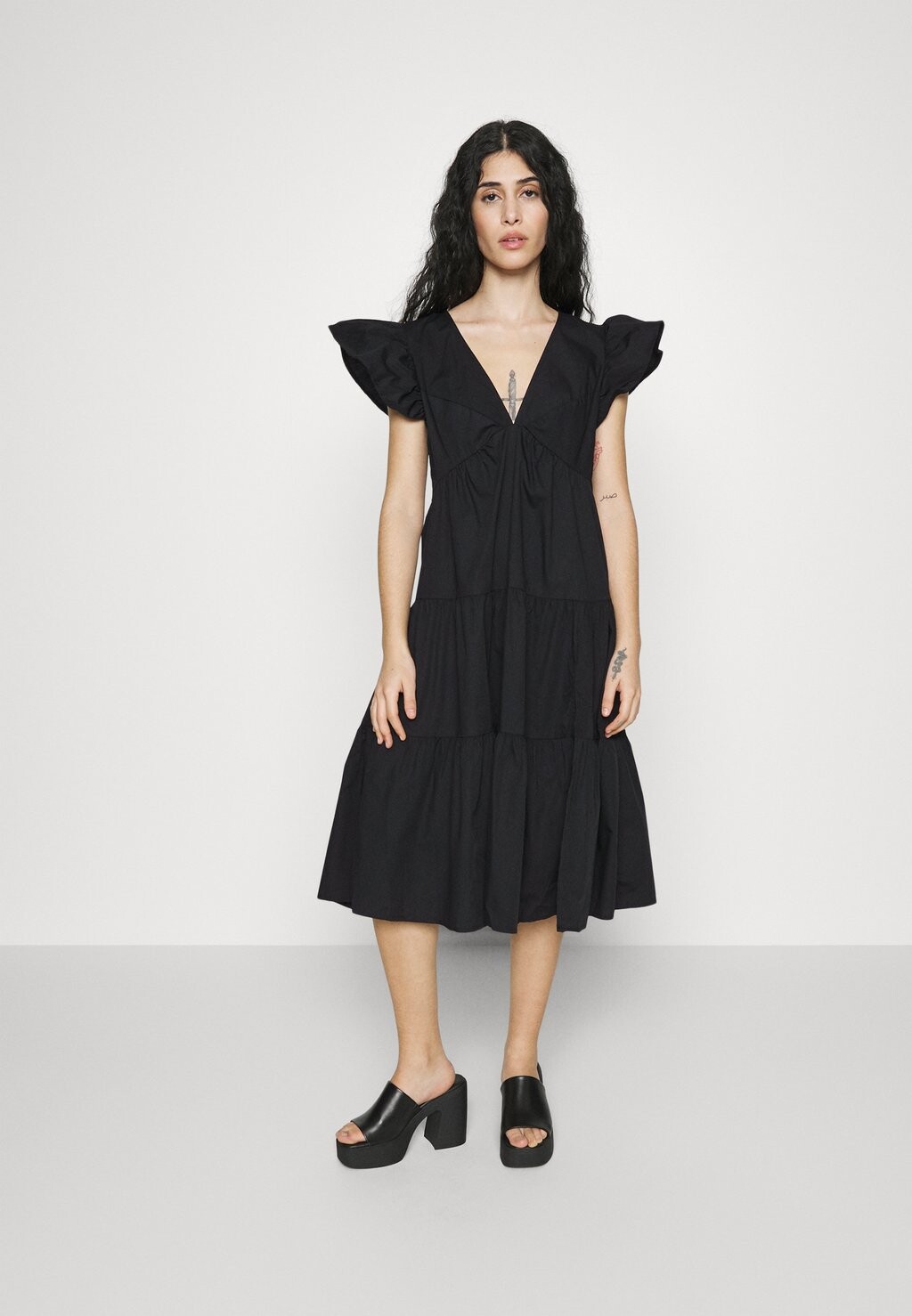 

Повседневное платье Vero Moda, черный