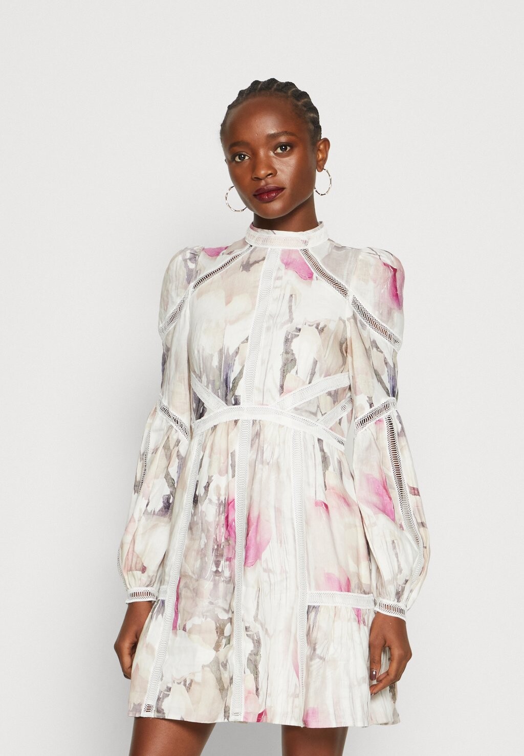 

Коктейльное платье Ted Baker