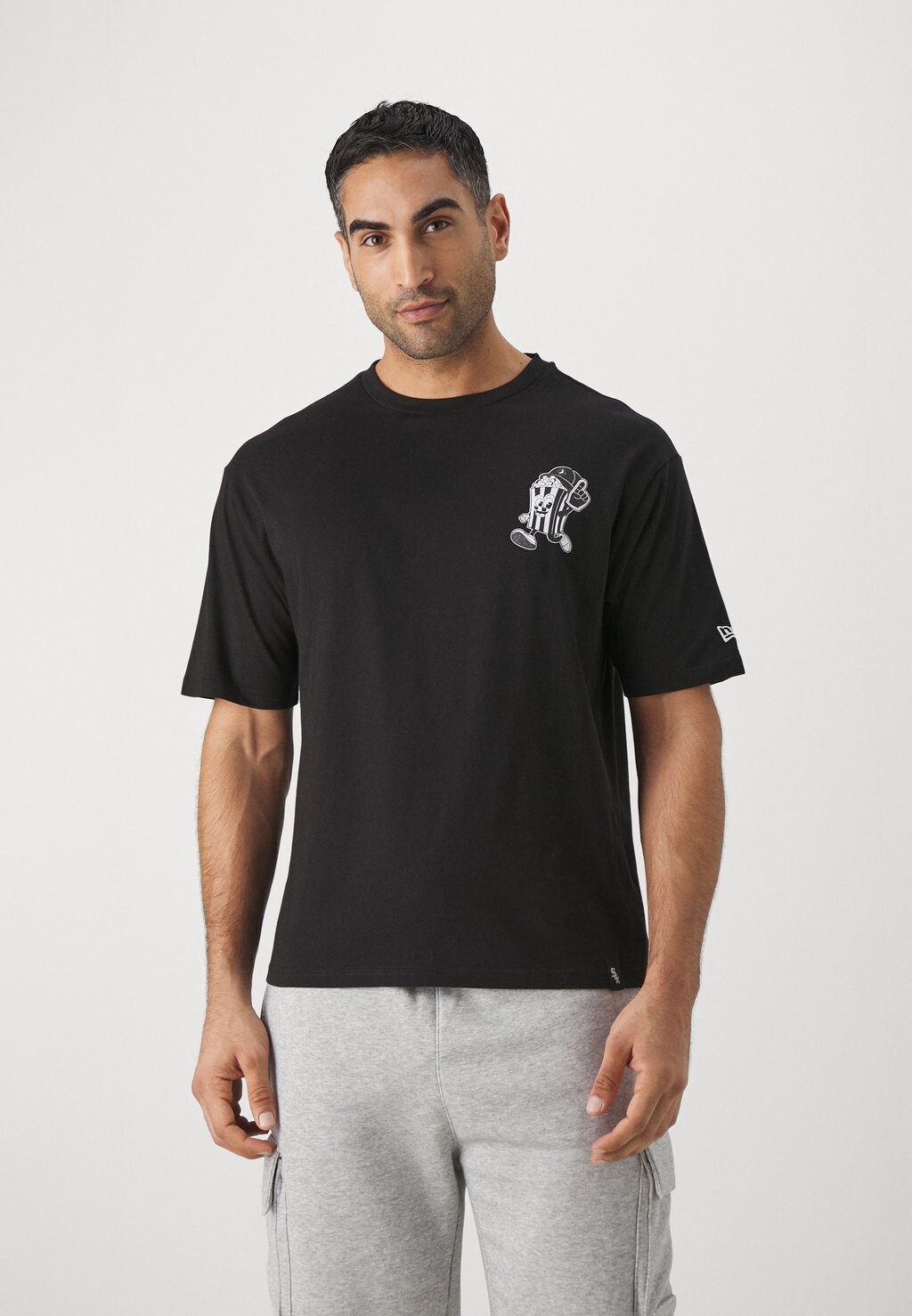 

Team Mlb Chicago White Sox Food Graphic Tee New Era, цвет black/white