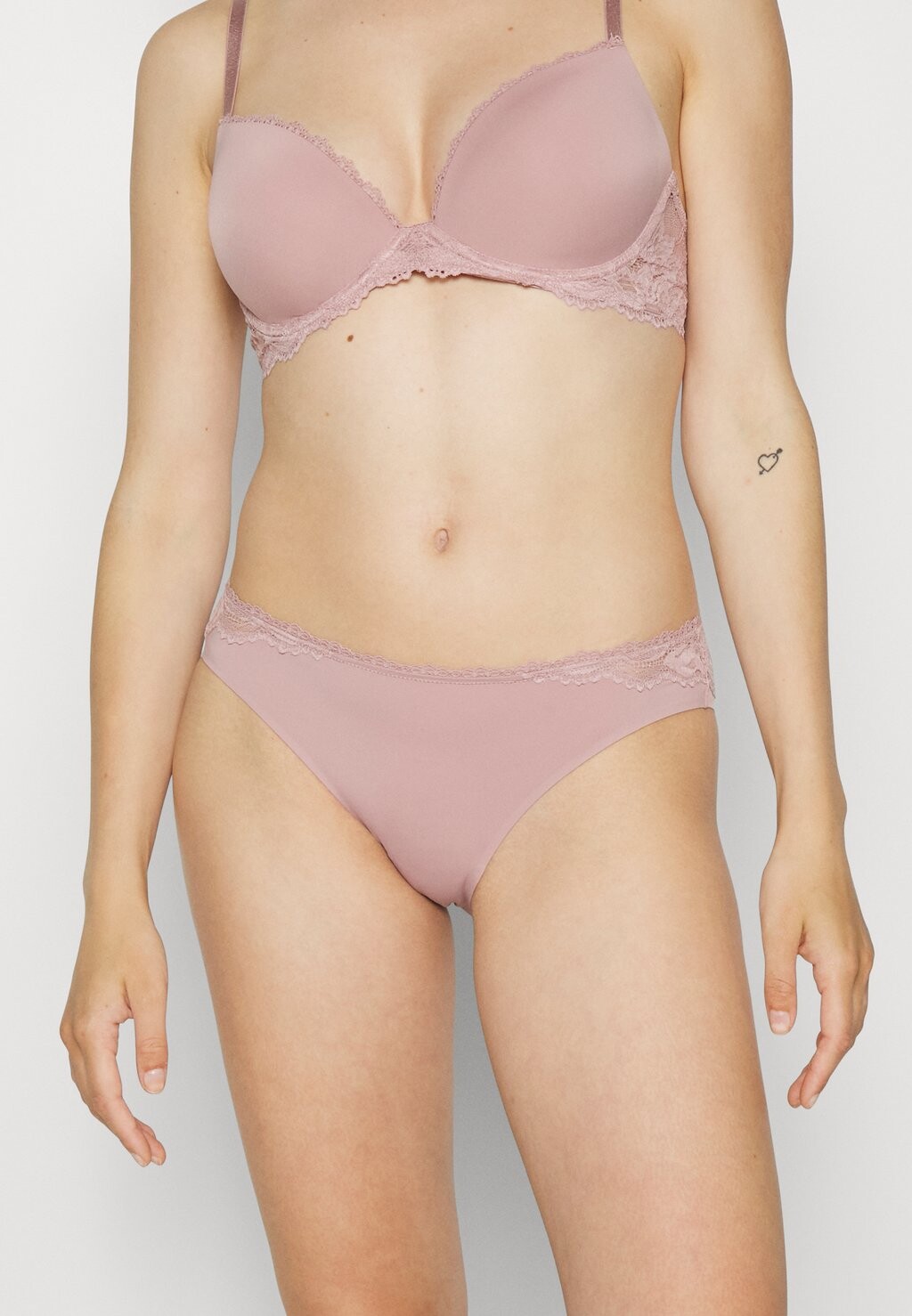

Трусы Calvin Klein Underwear