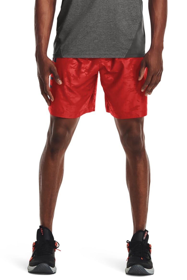 

Спортивные шорты с внутренним соединением Under Armour, красный
