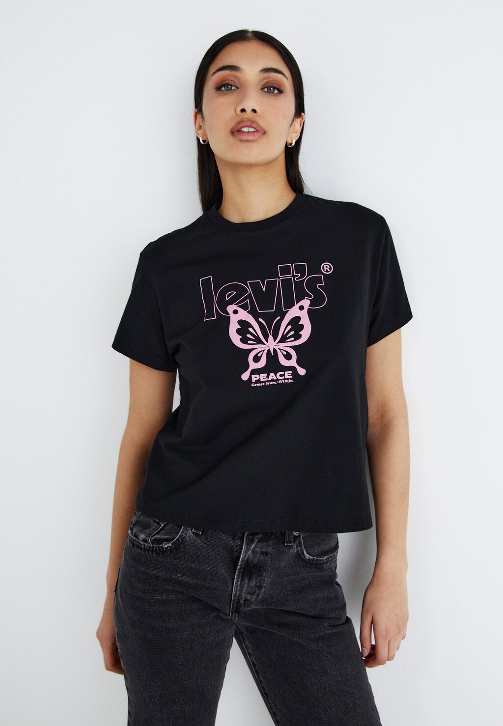 

Футболка с принтом GRAPHIC CLASSIC TEE Levi's, цвет black