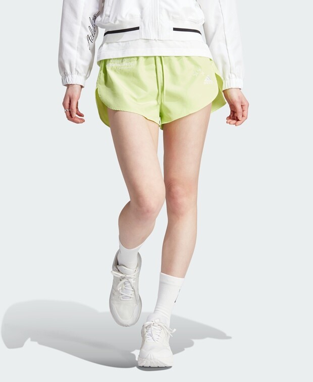 

Тренировочные шорты adidas Sportswear, лаймовый