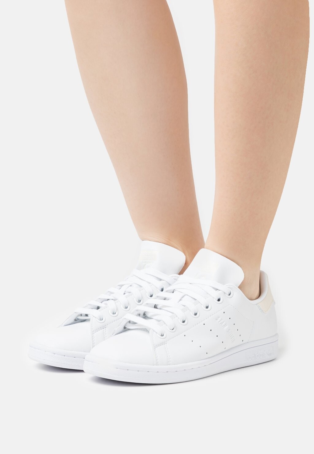 

Кроссовки adidas Originals, белый