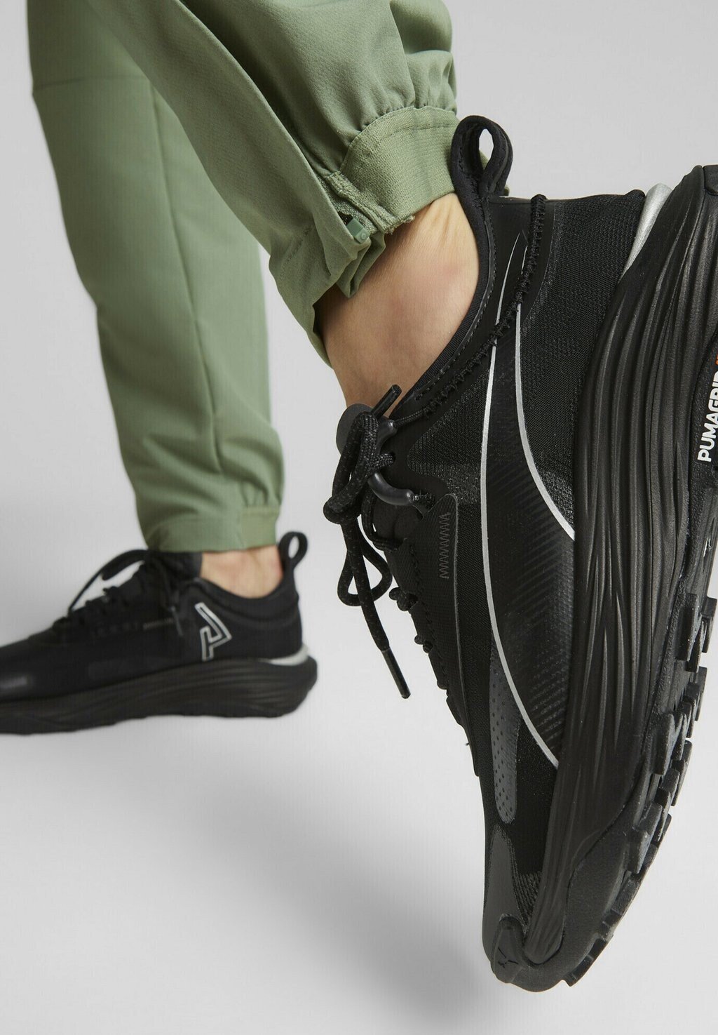 

Кроссовки для стабилизации VOYAGE NITRO Puma, цвет blackcool dark graysilver