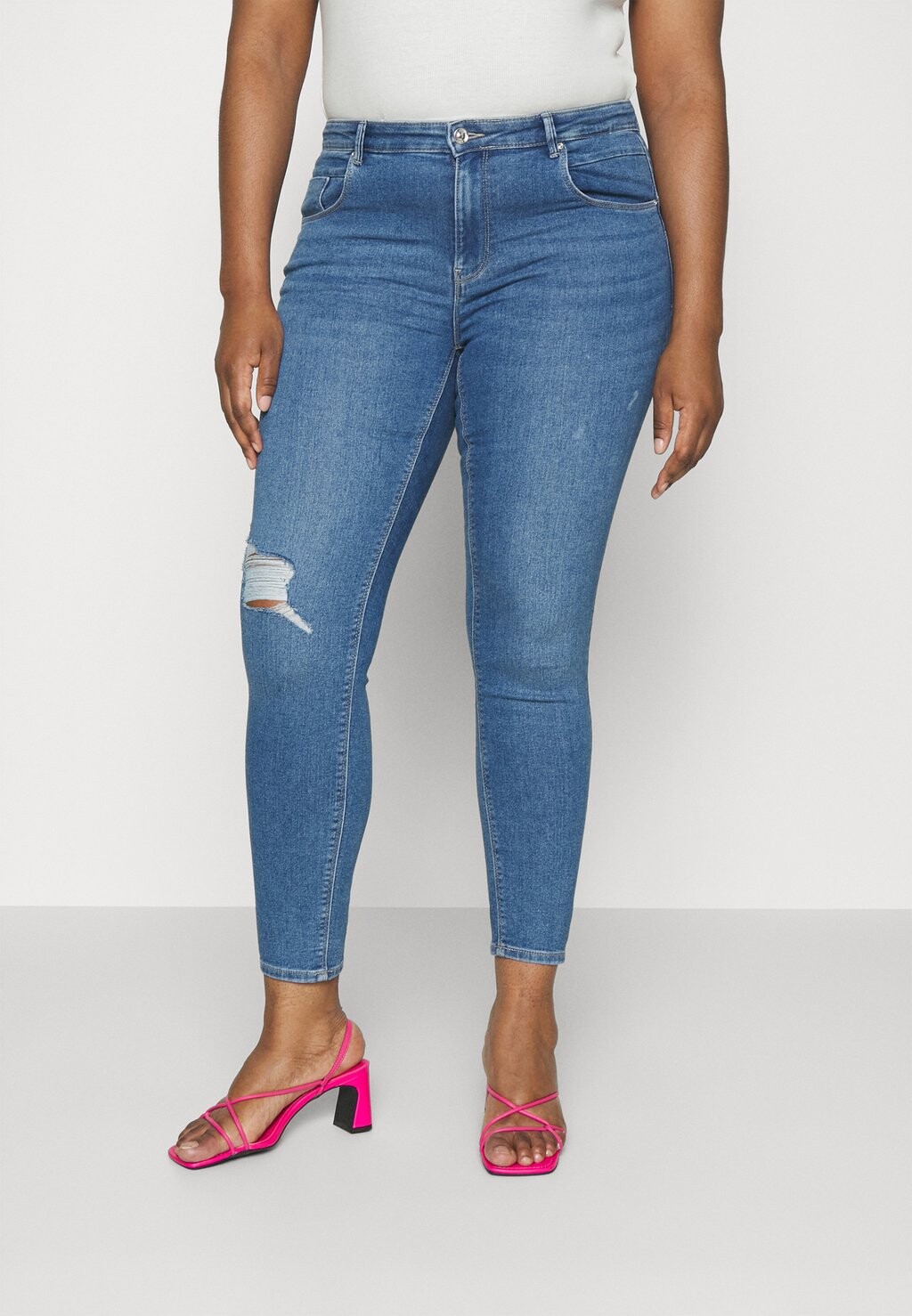 

Джинсы Skinny Fit ONLY Carmakoma
