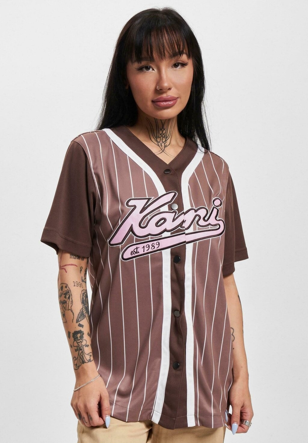 

Куртка Karl Kani БЕЙСБОЛ VARSITY BLOCK PINSTRIPE, цвет taupe brown white