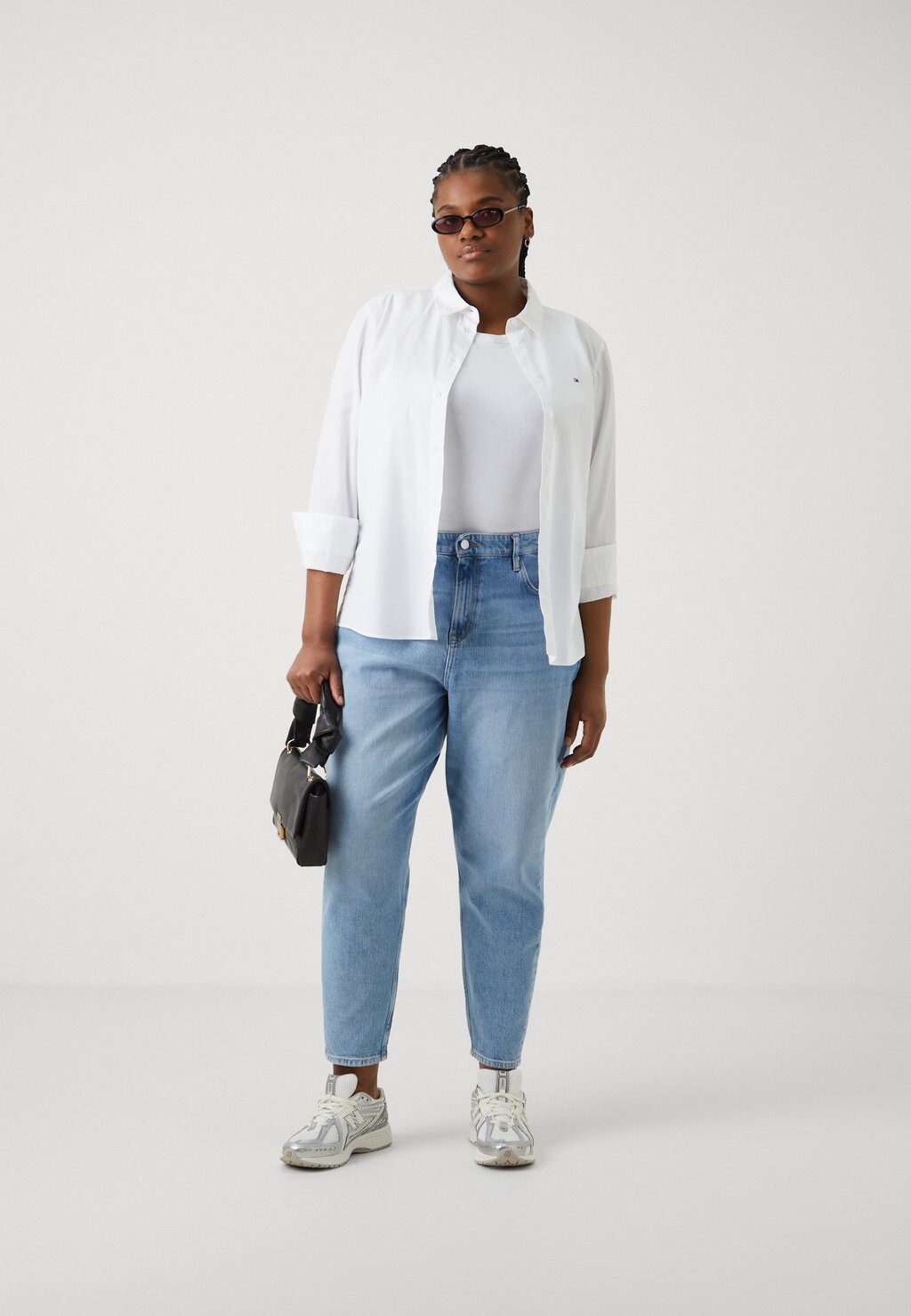

Блузка на пуговицах ESSENTIAL REGULAR SHIRT Tommy Hilfiger, белый