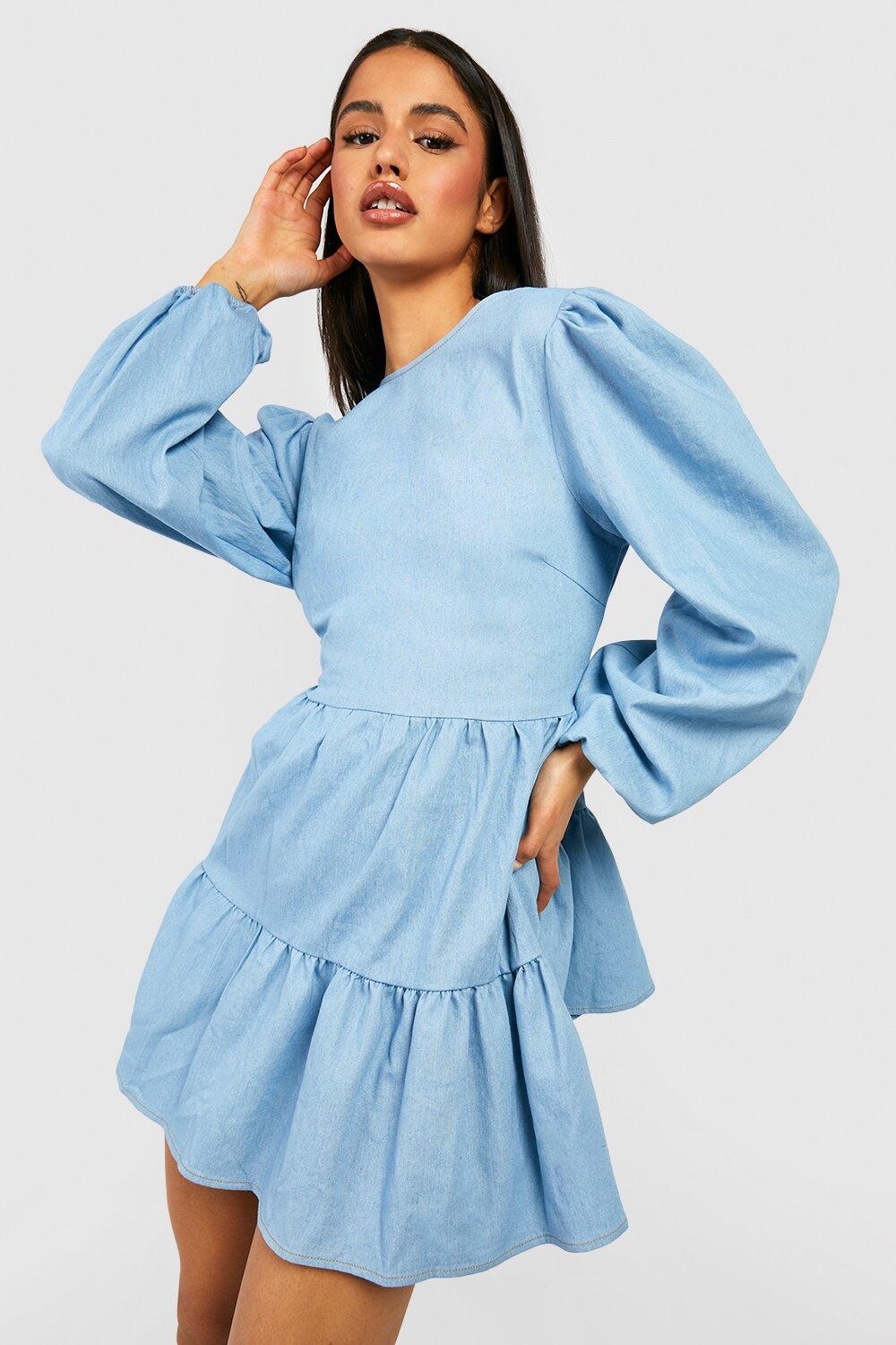 

Платье с плоскими рукавами и без спинки Boohoo, синий