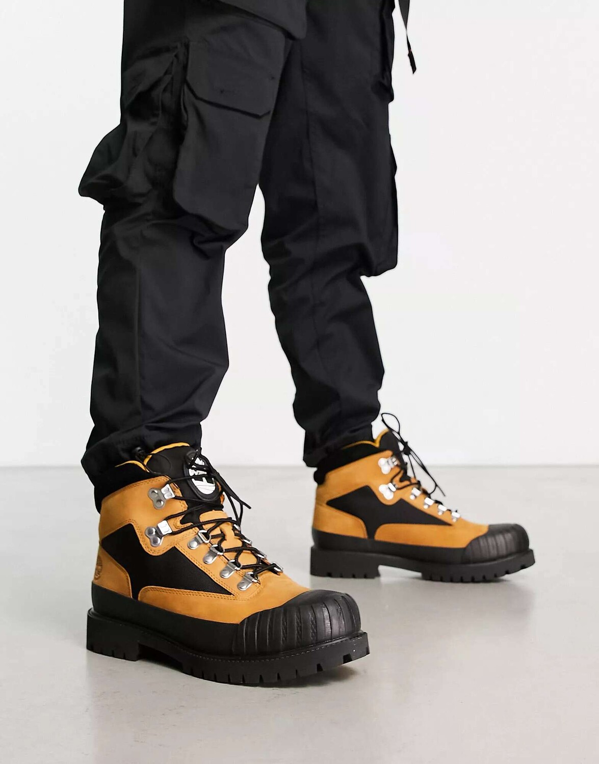 

Ботинки Timberland Rubber Toe Hiker WP пшеничного цвета