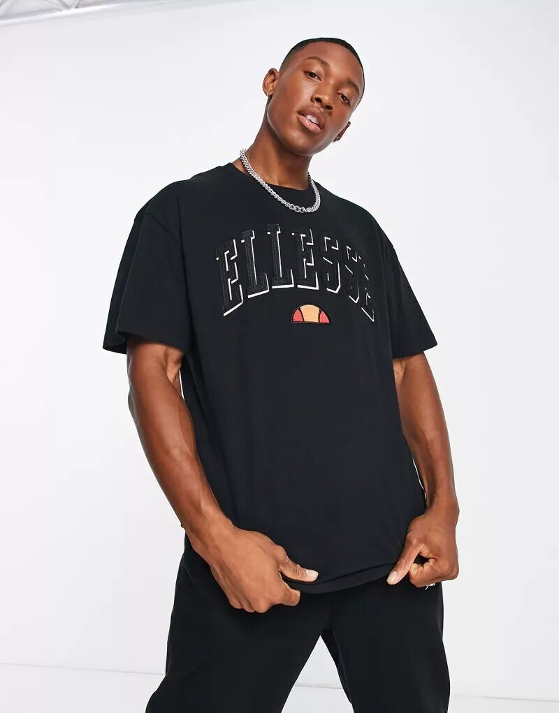 

Черный свитшот ellesse Collegiate